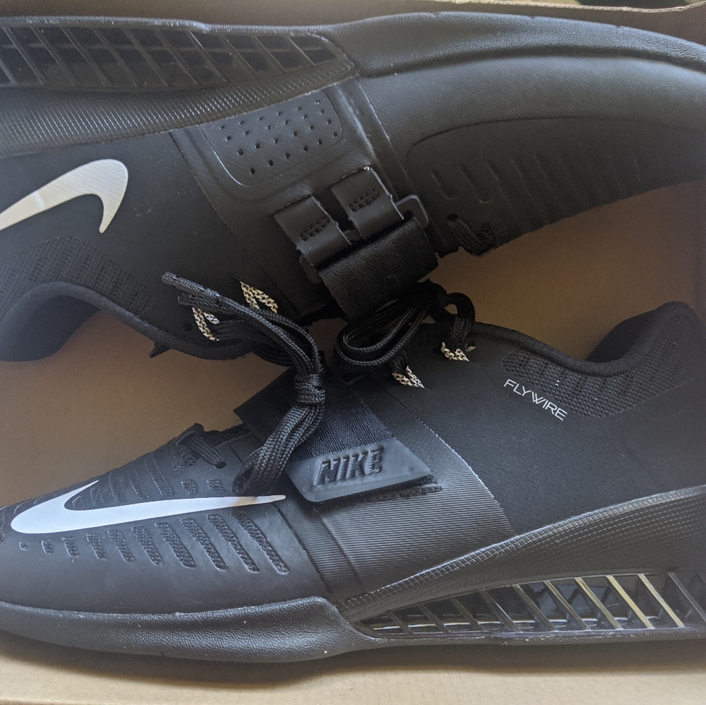 Nike Romaleos 3 NEW powerlifting shoe